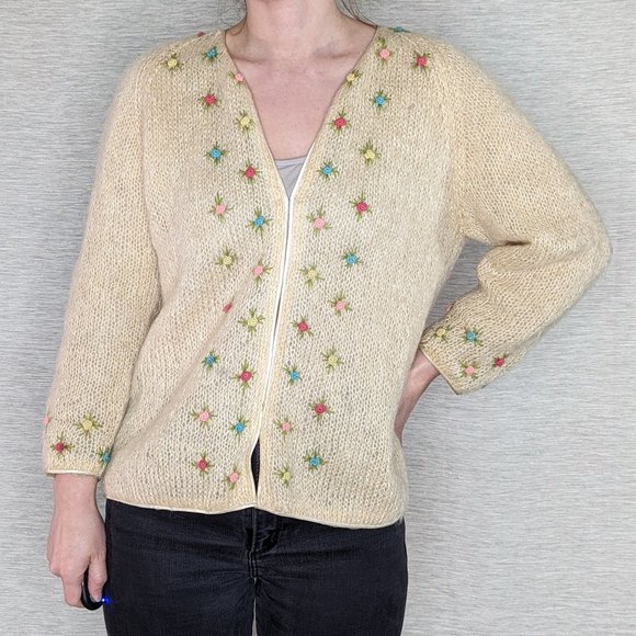 Vintage Cottage Core Cardigan - Picture 2 of 12